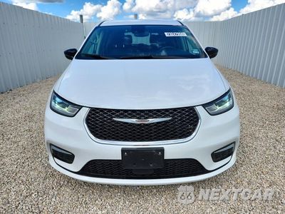 Piąte zdjęcie samochodu w środku: 2024 CHRYSLER PACIFICA TOURING L VIN:2C4RC1BG7RR125045 - miniatura