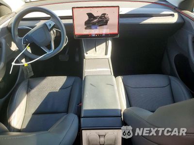 Zdjęcie 8 z 12 samochodu: 2026 TESLA MODEL Y VIN:7SAYGDED8TF384104 - miniatura