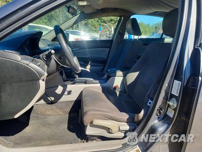 Zdjęcie 7 z 13 samochodu: 2011 HONDA ACCORD LX VIN:1HGCP2F34BA080617 - miniatura