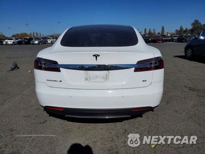 Zdjęcie 6 z 12 samochodu: 2015 TESLA MODEL S 85 VIN:5YJSA1H11FFP75474 - miniatura