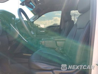 Zdjęcie 7 z 13 samochodu: 2020 CHEVROLET SILVERADO K1500 VIN:1GCRYAEH3LZ131976 - miniatura