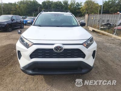 Piąte zdjęcie samochodu w środku: 2019 TOYOTA RAV4 LE VIN:2T3H1RFV7KC021077 - miniatura