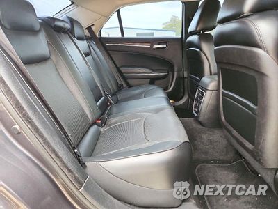 Zdjęcie 10 z 13 samochodu: 2015 CHRYSLER 300C VIN:2C3CCAKG3FH923439 - miniatura