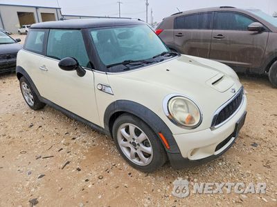 Czwarte zdjęcie samochodu z boku: 2010 MINI COOPER S VIN:WMWMF7C56ATW88633 - miniatura