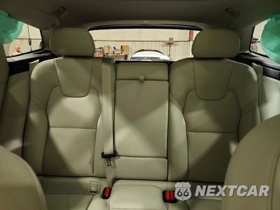 Zdjęcie 10 z 14 samochodu: 2023 VOLVO XC60 PLUS VIN:YV4L12RN6P1294672 - miniatura