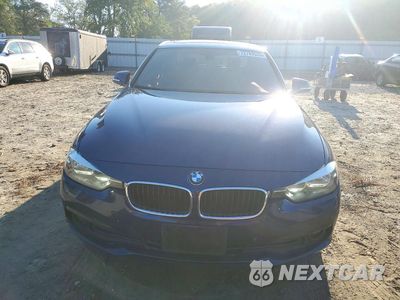 Piąte zdjęcie samochodu w środku: 2017 BMW 320 XI VIN:WBA8E5G55HNU22425 - miniatura