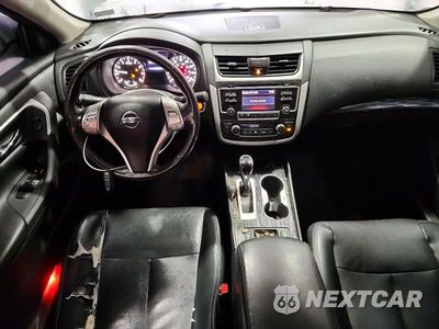Zdjęcie 8 z 12 samochodu: 2017 NISSAN ALTIMA 2.5 SL VIN:1N4AL3APXHC281510 - miniatura