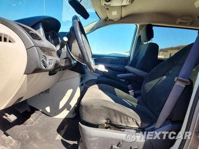 Zdjęcie 7 z 13 samochodu: 2016 DODGE GRAND CARAVAN SE VIN:2C4RDGBG1GR397121 - miniatura