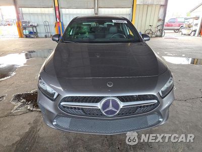Piąte zdjęcie samochodu w środku: 2021 MERCEDES-BENZ A 220 VIN:W1K3G4EB5MJ268414 - miniatura