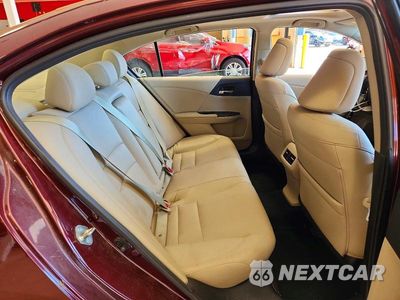 Zdjęcie 10 z 12 samochodu: 2017 HONDA ACCORD TOURING VIN:1HGCR3F90HA012327 - miniatura