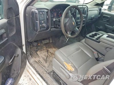 Zdjęcie 8 z 12 samochodu: 2017 CHEVROLET SILVERADO C3500 VIN:1GB3CYCG1HF247830 - miniatura