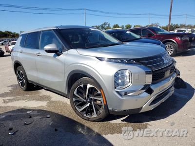 Czwarte zdjęcie samochodu z boku: 2024 MITSUBISHI OUTLANDER SE VIN:JA4J4VA82RZ035359 - miniatura