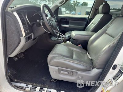 Zdjęcie 7 z 13 samochodu: 2021 TOYOTA SEQUOIA SR5 VIN:5TDAY5A16MS075371 - miniatura