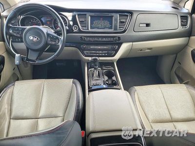 Zdjęcie 8 z 14 samochodu: 2015 KIA SEDONA SX VIN:KNDMC5C18F6066702 - miniatura