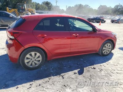 Trzecie zdjęcie samochodu z tyłu: 2020 KIA RIO 5-DOOR S VIN:3KPA25AD1LE334367 - miniatura
