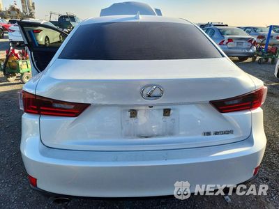 Zdjęcie 6 z 13 samochodu: 2016 LEXUS IS 200T VIN:JTHBA1D2XG5017276 - miniatura