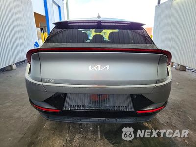 Zdjęcie 6 z 12 samochodu: 2024 KIA EV6 WIND VIN:KNDC34LA2R5614063 - miniatura