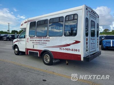 Trzecie zdjęcie samochodu z tyłu: 2005 CHEVROLET EXPRESS SHUTTLE BUS VIN:1GBJG31U151156900 - miniatura