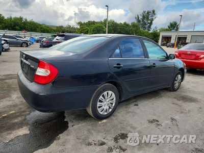 Trzecie zdjęcie samochodu z tyłu: 2004 TOYOTA CAMRY LE VIN:4T1BE32K54U333329 - miniatura