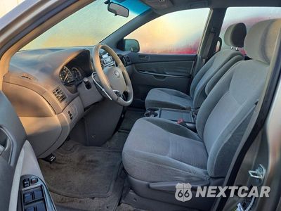 Zdjęcie 7 z 13 samochodu: 2007 TOYOTA SIENNA CE 7-PASSENGER VIN:5TDZK23C67S084786 - miniatura
