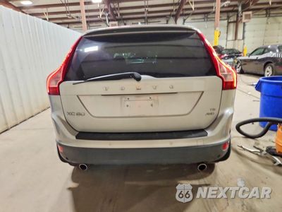 Zdjęcie 6 z 13 samochodu: 2010 VOLVO XC60 T6 VIN:YV4992DZ0A2031513 - miniatura
