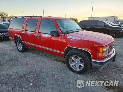 Czwarte zdjęcie samochodu z boku: 1998 GMC SUBURBAN C1500 VIN:3GKEC16R7WG502022 - miniatura