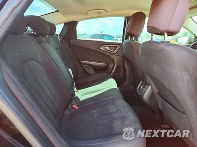 Zdjęcie 10 z 13 samochodu: 2015 CHRYSLER 200 LIMITED VIN:1C3CCCAB8FN581771 - miniatura