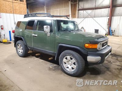Czwarte zdjęcie samochodu z boku: 2010 TOYOTA FJ CRUISER VIN:JTEBU4BF5AK078698 - miniatura