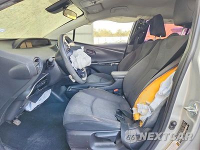 Zdjęcie 7 z 12 samochodu: 2018 TOYOTA PRIUS TWO VIN:JTDKBRFU8J3083355 - miniatura