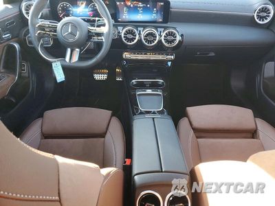 Zdjęcie 8 z 12 samochodu: 2026 MERCEDES-BENZ CLA 250 4MATIC VIN:W1K5J4HB6TN604973 - miniatura