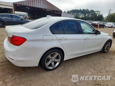 Trzecie zdjęcie samochodu z tyłu: 2015 BMW 328 I SULEV VIN:WBA3C1C52FP851540 - miniatura