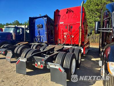 Trzecie zdjęcie samochodu z tyłu: 2011 FREIGHTLINER CASCADIA SEMI TRUCK VIN:1FUJGLDR6BSAT0147 - miniatura