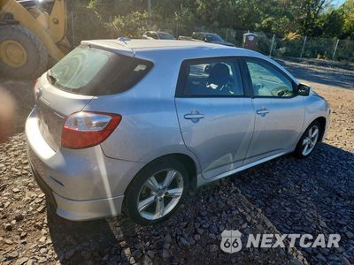 Trzecie zdjęcie samochodu z tyłu: 2009 TOYOTA MATRIX S VIN:2T1KE40E39C030447 - miniatura