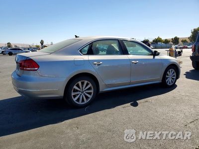 Trzecie zdjęcie samochodu z tyłu: 2012 VOLKSWAGEN PASSAT SEL VIN:1VWCP7A30CC065506 - miniatura