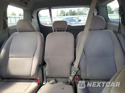 Zdjęcie 10 z 13 samochodu: 2017 KIA SEDONA LX VIN:KNDMB5C1XH6219747 - miniatura