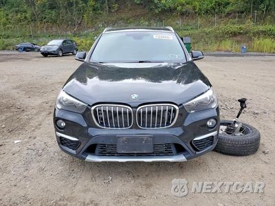 Piąte zdjęcie samochodu w środku: 2018 BMW X1 XDRIVE28I VIN:WBXHT3Z39J4A66250 - miniatura
