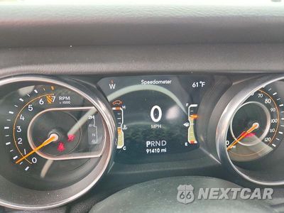 Zdjęcie 9 z 12 samochodu: 2018 JEEP WRANGLER UNLIMITED SAHARA VIN:1C4HJXEG2JW124641 - miniatura