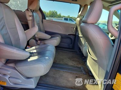 Zdjęcie 11 z 13 samochodu: 2013 TOYOTA SIENNA XLE 8-PASSENGER VIN:5TDYK3DC6DS362159 - miniatura