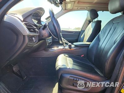 Zdjęcie 7 z 12 samochodu: 2015 BMW X5 SDRIVE35I VIN:5UXKR2C54F0H37861 - miniatura