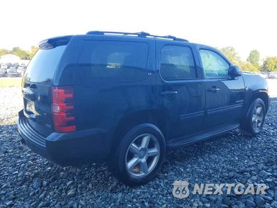 Trzecie zdjęcie samochodu z tyłu: 2011 CHEVROLET TAHOE K1500 LT VIN:1GNSKBE0XBR383684 - miniatura