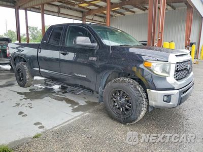 Czwarte zdjęcie samochodu z boku: 2019 TOYOTA TUNDRA SR5 VIN:5TFRY5F12KX254901 - miniatura