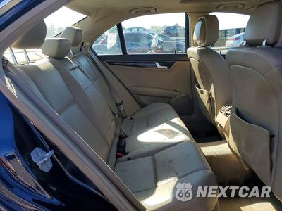 Zdjęcie 10 z 13 samochodu: 2013 MERCEDES-BENZ C 300 4MATIC VIN:WDDGF8AB5DR287239 - miniatura