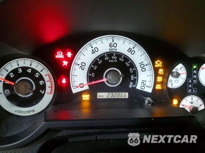 Zdjęcie 9 z 12 samochodu: 2007 TOYOTA FJ CRUISER BASE VIN:JTEBU11F970096058 - miniatura