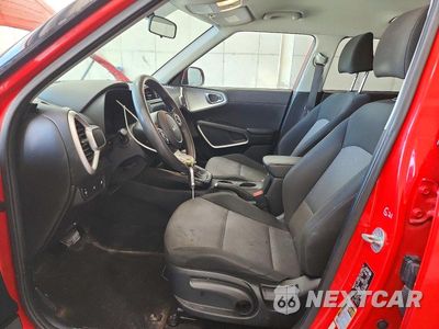 Zdjęcie 7 z 12 samochodu: 2022 KIA SOUL LX VIN:KNDJ23AU2N7150062 - miniatura