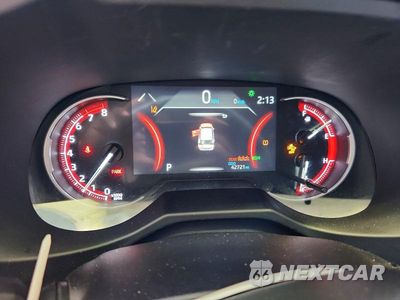 Zdjęcie 9 z 13 samochodu: 2025 TOYOTA RAV4 XLE VIN:2T3W1RFV6SW431987 - miniatura