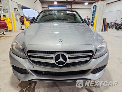 Piąte zdjęcie samochodu w środku: 2015 MERCEDES-BENZ C 300 4MATIC VIN:55SWF4KB5FU040999 - miniatura