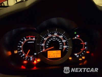 Zdjęcie 9 z 14 samochodu: 2008 TOYOTA RAV4 LIMITED VIN:JTMBK31V086039064 - miniatura