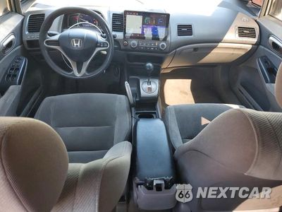 Zdjęcie 8 z 12 samochodu: 2010 HONDA CIVIC LX VIN:2HGFA1F51AH328090 - miniatura