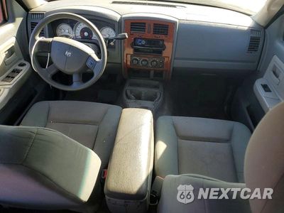 Zdjęcie 8 z 12 samochodu: 2005 DODGE DAKOTA QUAD SLT VIN:1D7HE48N45S365519 - miniatura