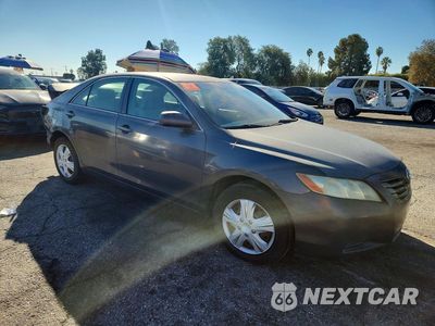 Czwarte zdjęcie samochodu z boku: 2007 TOYOTA CAMRY LE V6 VIN:4T1BK46K47U024254 - miniatura
